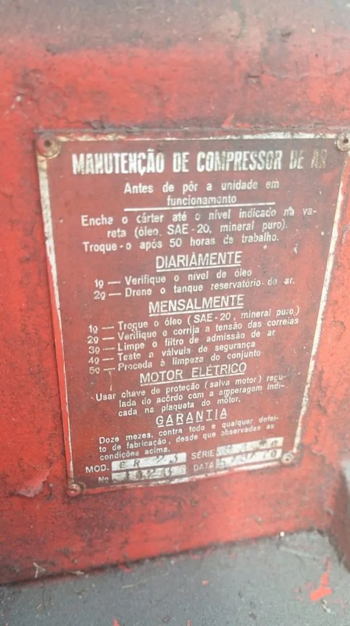 Compressor ERCAMO, trifásico, com 400 litros e 5 CV - Foto 2