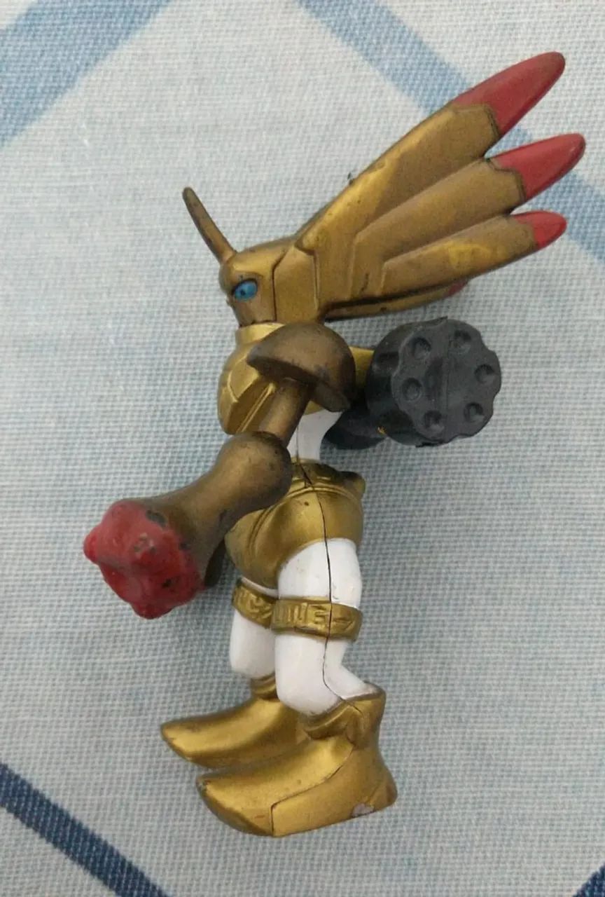Digimon Rapidimon dourado - Foto 2