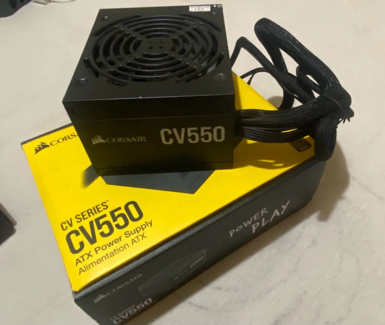 Fonte Corsair CV550 550W 80 Plus Bronze(QUEIMADA) - Foto 3