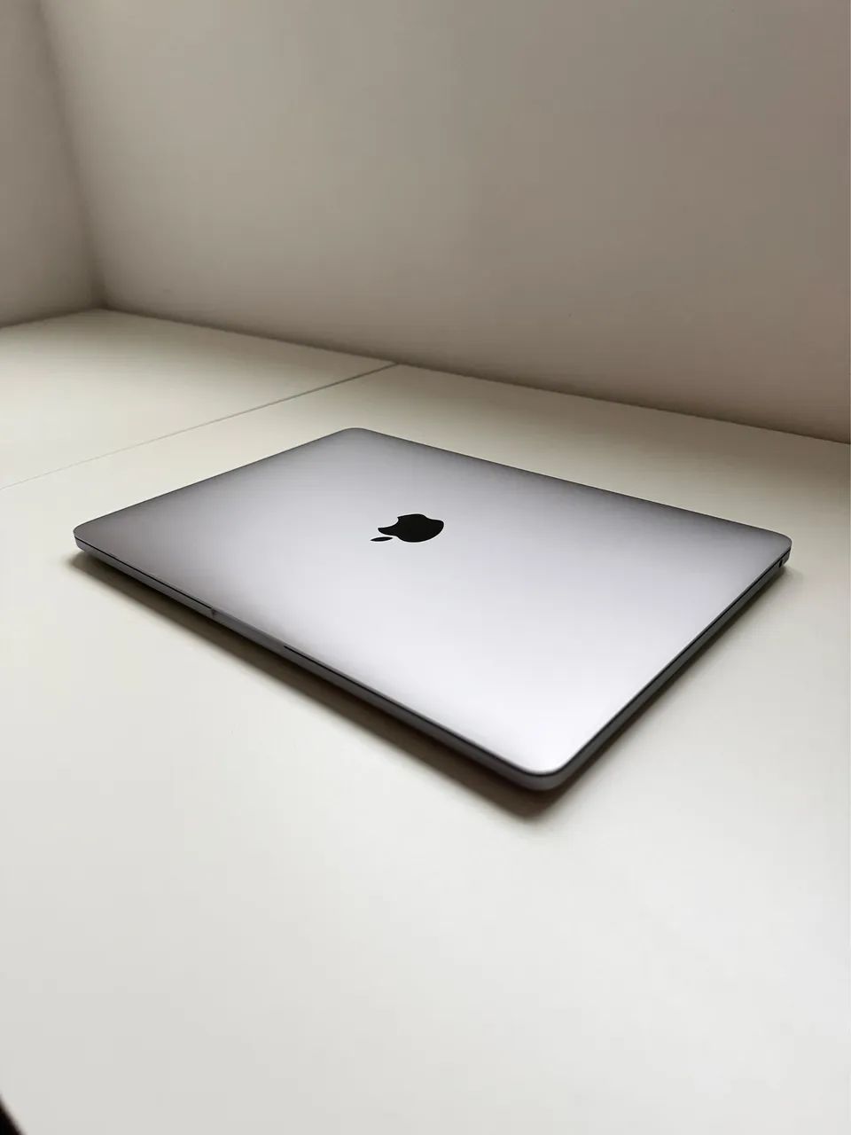 MacBook Pro M1 256GB - (Garantia pela loja) Conservadíssimo