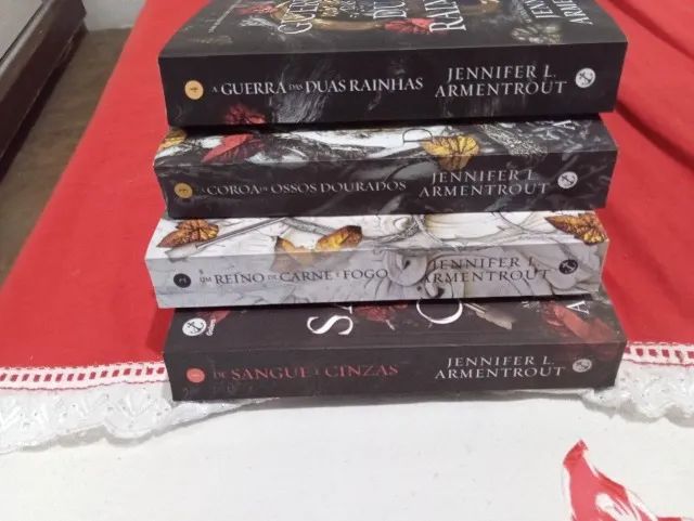 Coleção - De sangue e Cinzas (Vol 1 ao 4) - Foto 2