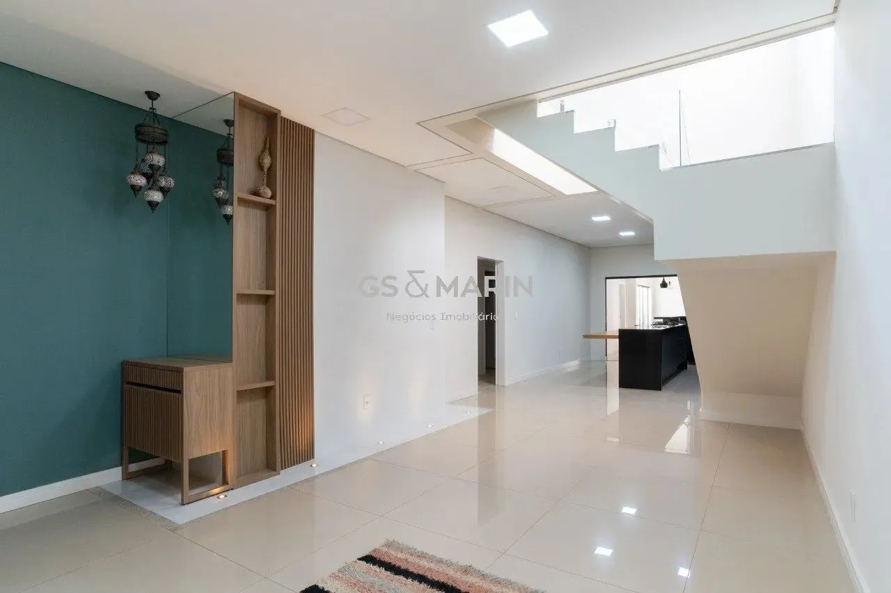 Casa em condomínio com 4 quartos no Jardim Montecatini