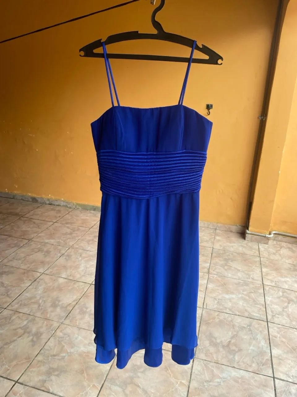 Vestido Azul com Detalhes