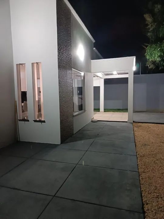 Casa com garagem coberta e quintal - Foto 5