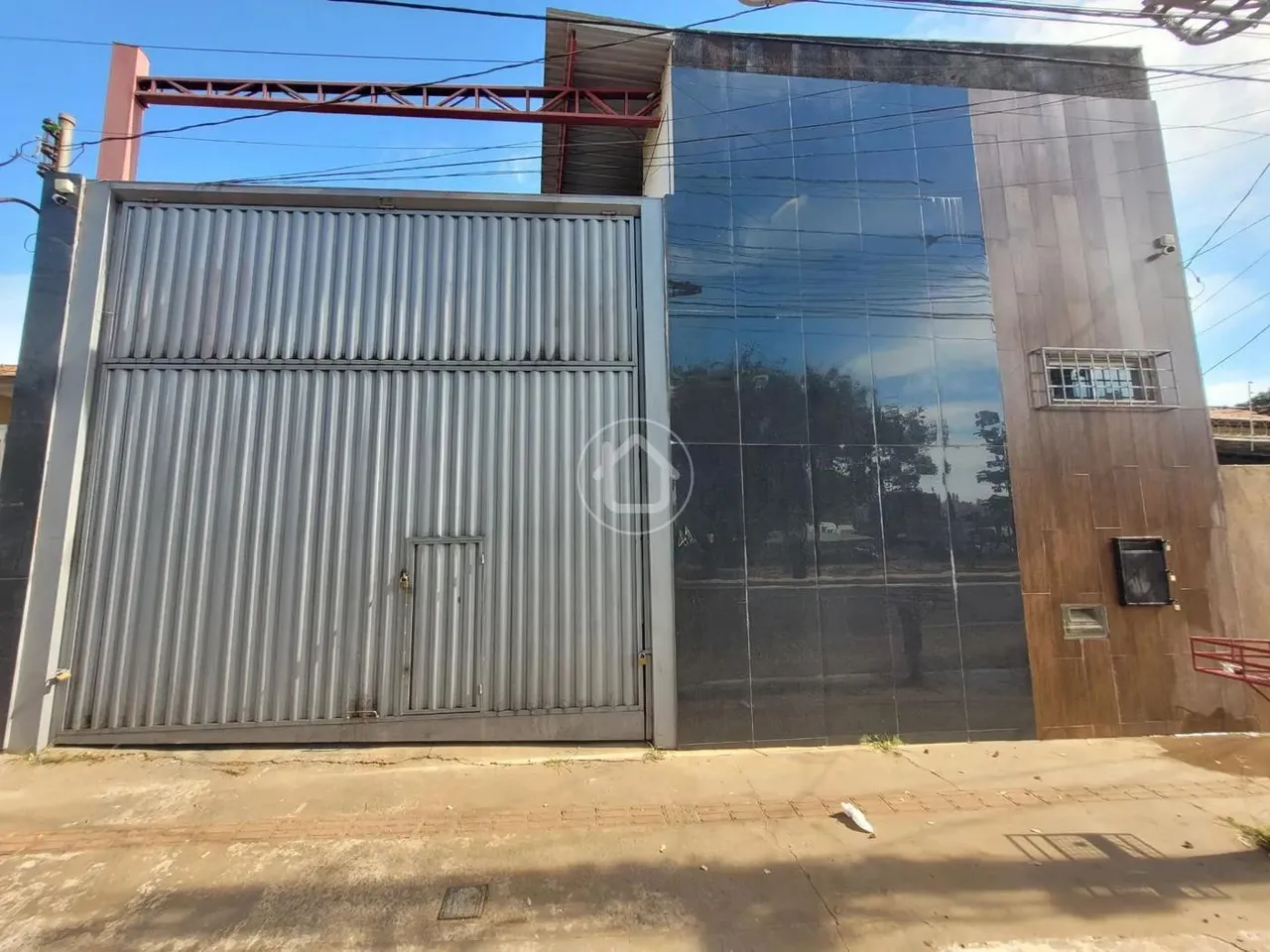 IMÓVEL COMERCIAL EM AVENIDA CENTRAL