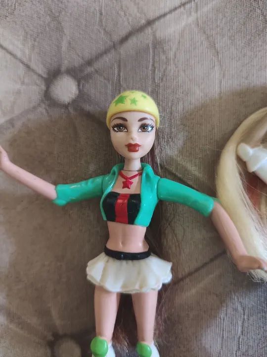 Lote 4 Bonecas Barbie Myscene McDonald's  - Foto 2