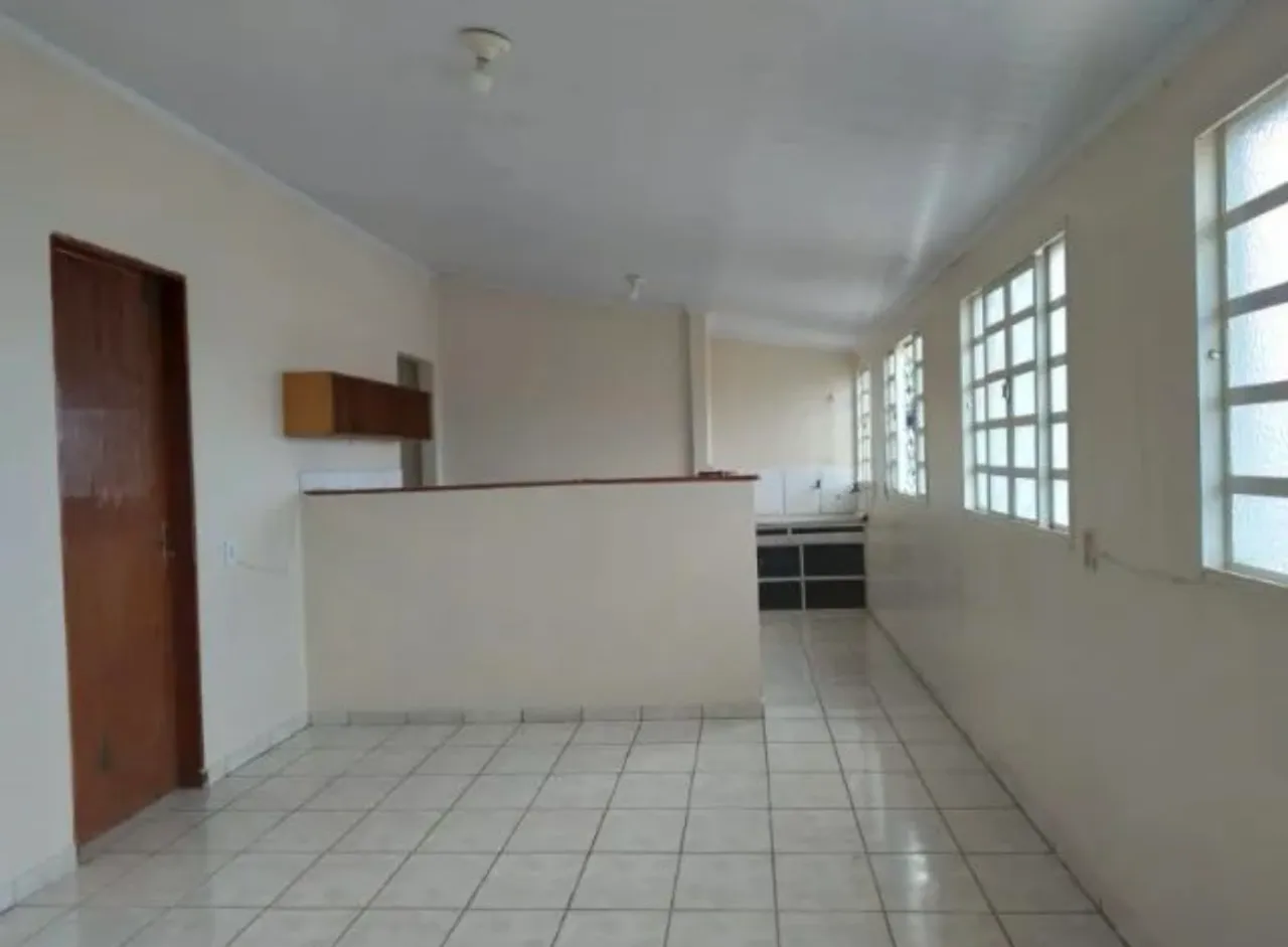 BA72 - Casa com 2 quartos na Ribeira