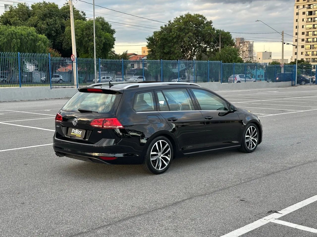 Vw Golf Variant HL - 2017 Tiptronic  - Foto 4