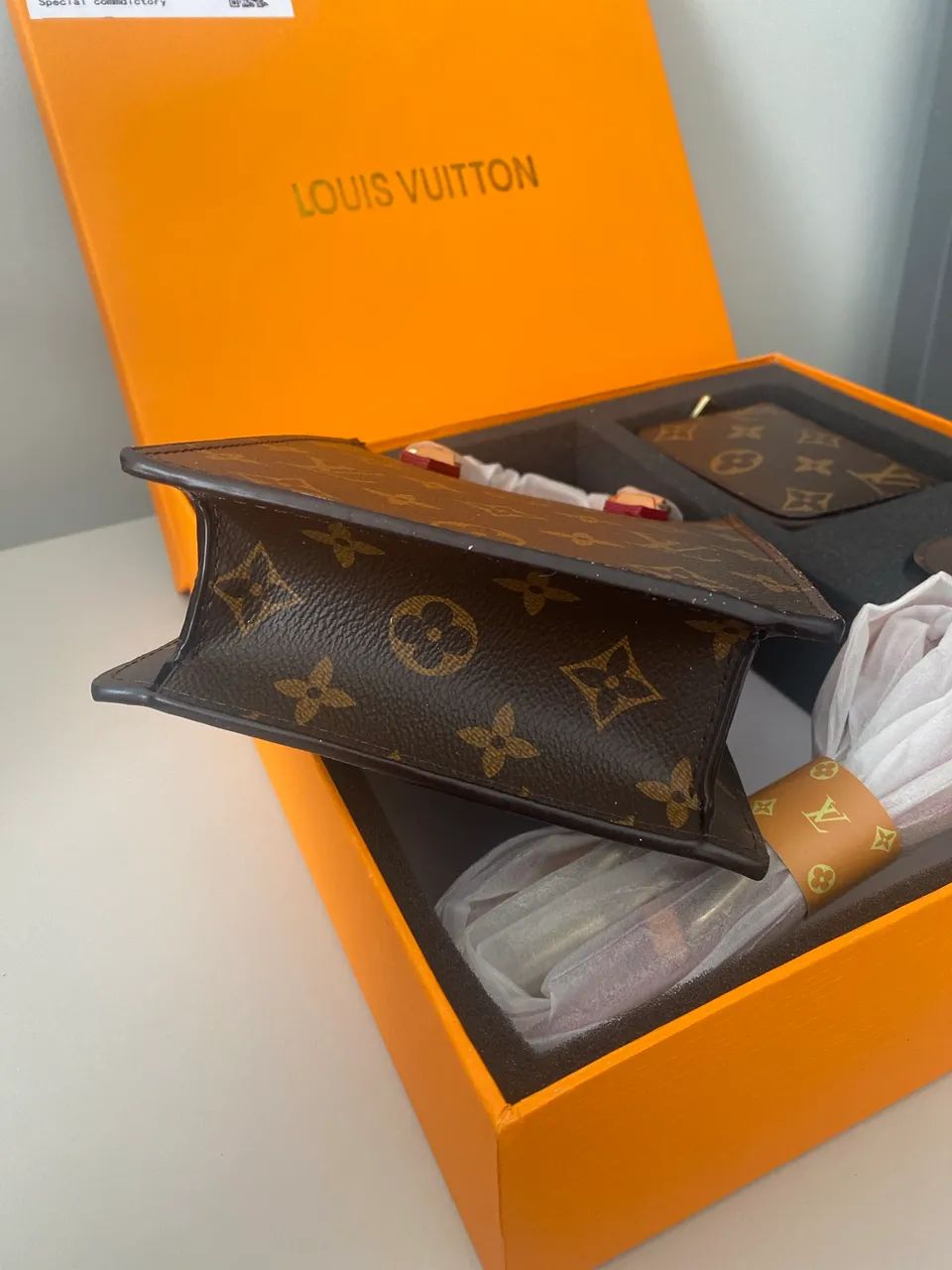 Bolsa Louis Vuitton  - Foto 4