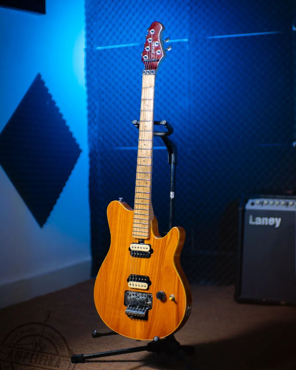 Guitarra Elétrica T. Johnson EVH0008 Axis Nat  (PROMOÇÃO)