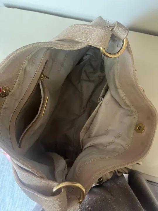 Bolsa de Ombro Bege com Franjas - Foto 4