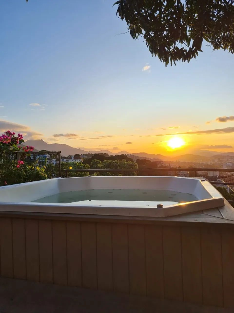 Apartamento Duplex numa Pousada - área nobre c/ varanda e vista - Santa Teresa - Foto 2