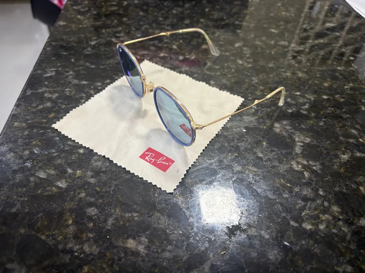 Óculos rayban com hastes dobráveis - Foto 4