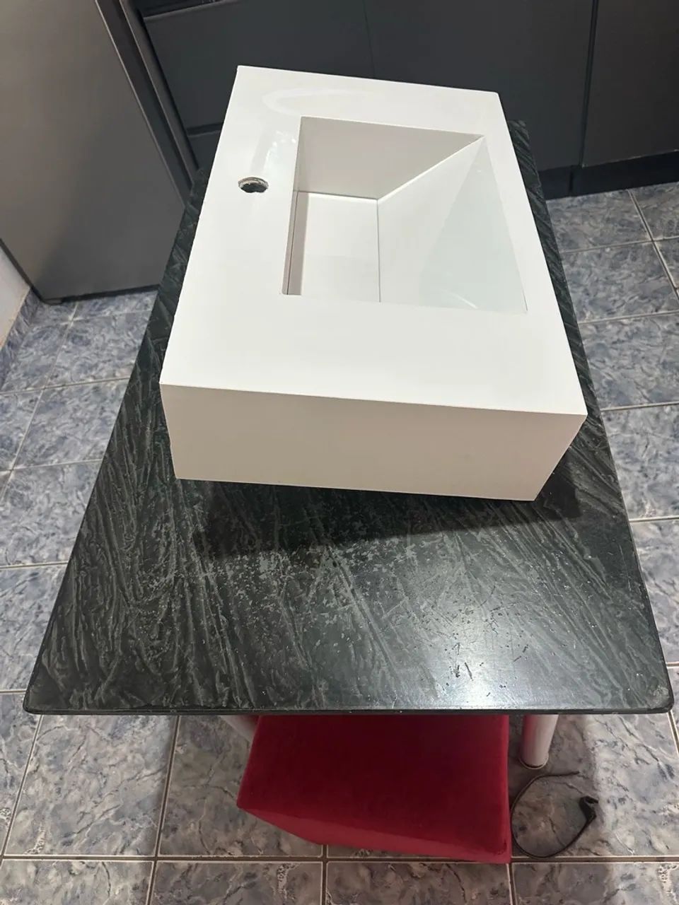 Vendo pia em porcelanato 60 por 40 / R$ : 250 reais  - Foto 5