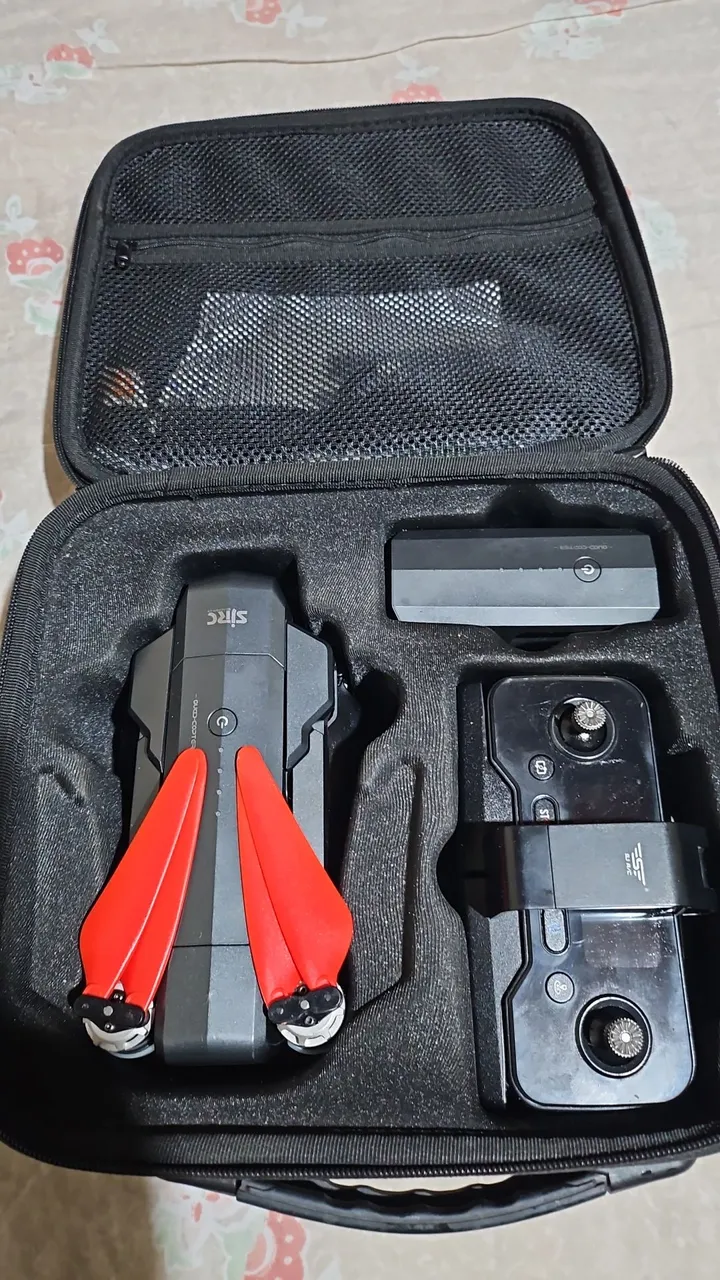 Vendo drone sjrc F11s 4k profissional com nota fiscal,, wat *