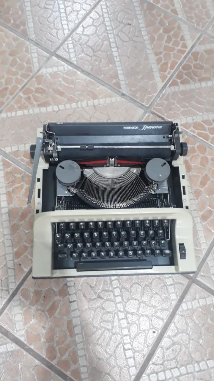 MÁQUINA DE ESCREVER REMINGTON IPANEMA - Foto 4