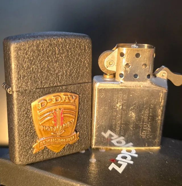 ZIPPO - D.DAY - Hobbies e coleções - Boa Vista, São Caetano do Sul
