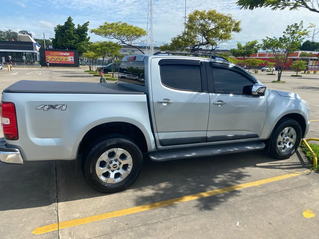 Vendo S10 automática 4x4