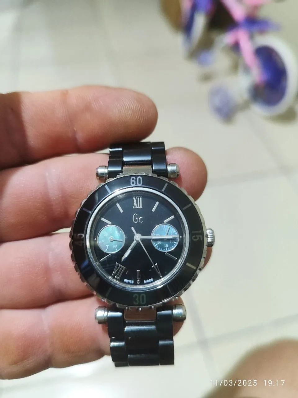 Vendo Relógio Guess feminino  - Foto 4