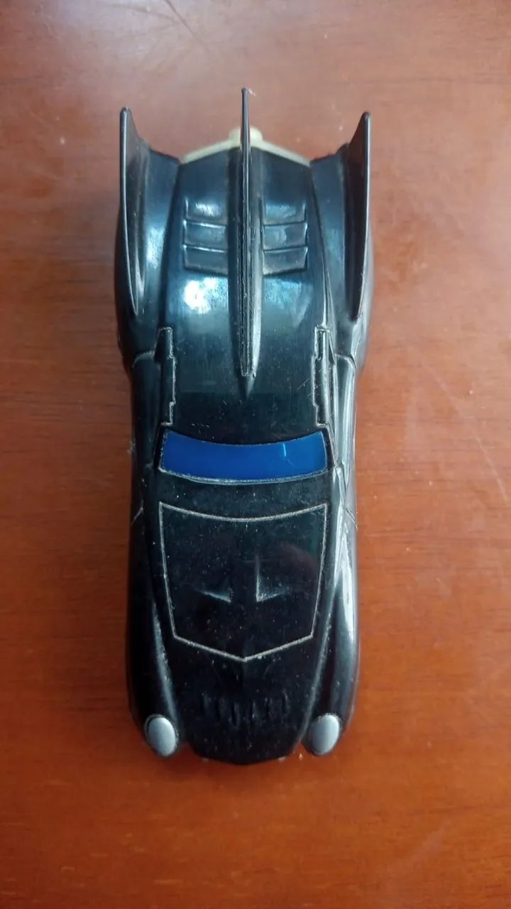 BATMÓVEL - COLEÇÃO HOTWHEELS