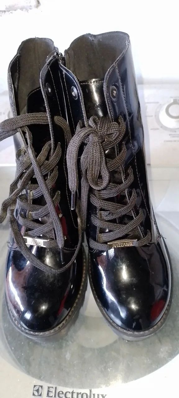 Bota Feminina Vizzano Verniz Preta - Foto 4