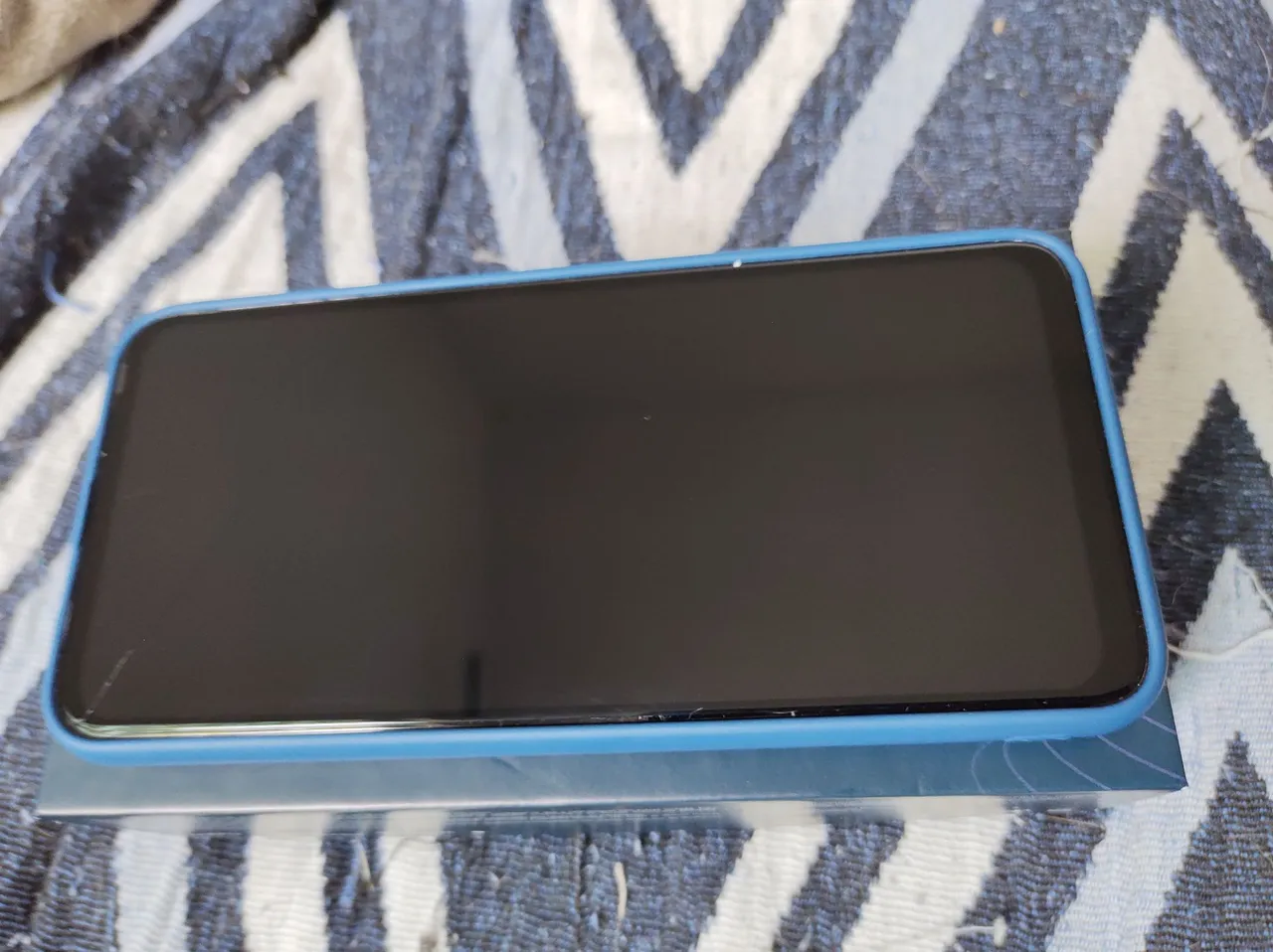 Vende-se celular em excelente estado!