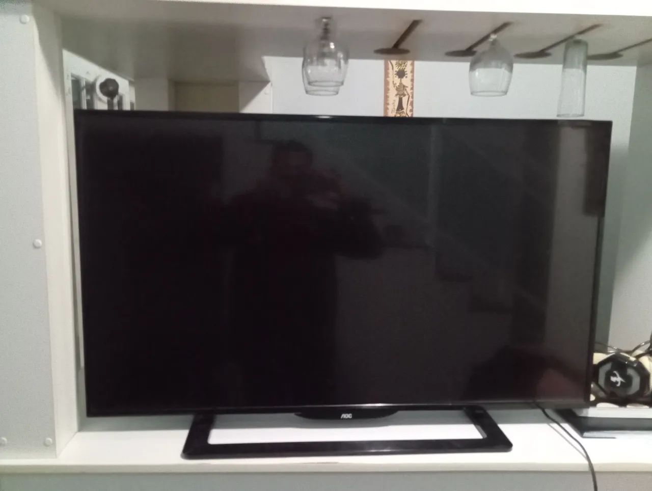 TV AOC - "deu pani no led" Tela grande e imagem de alta qualidade