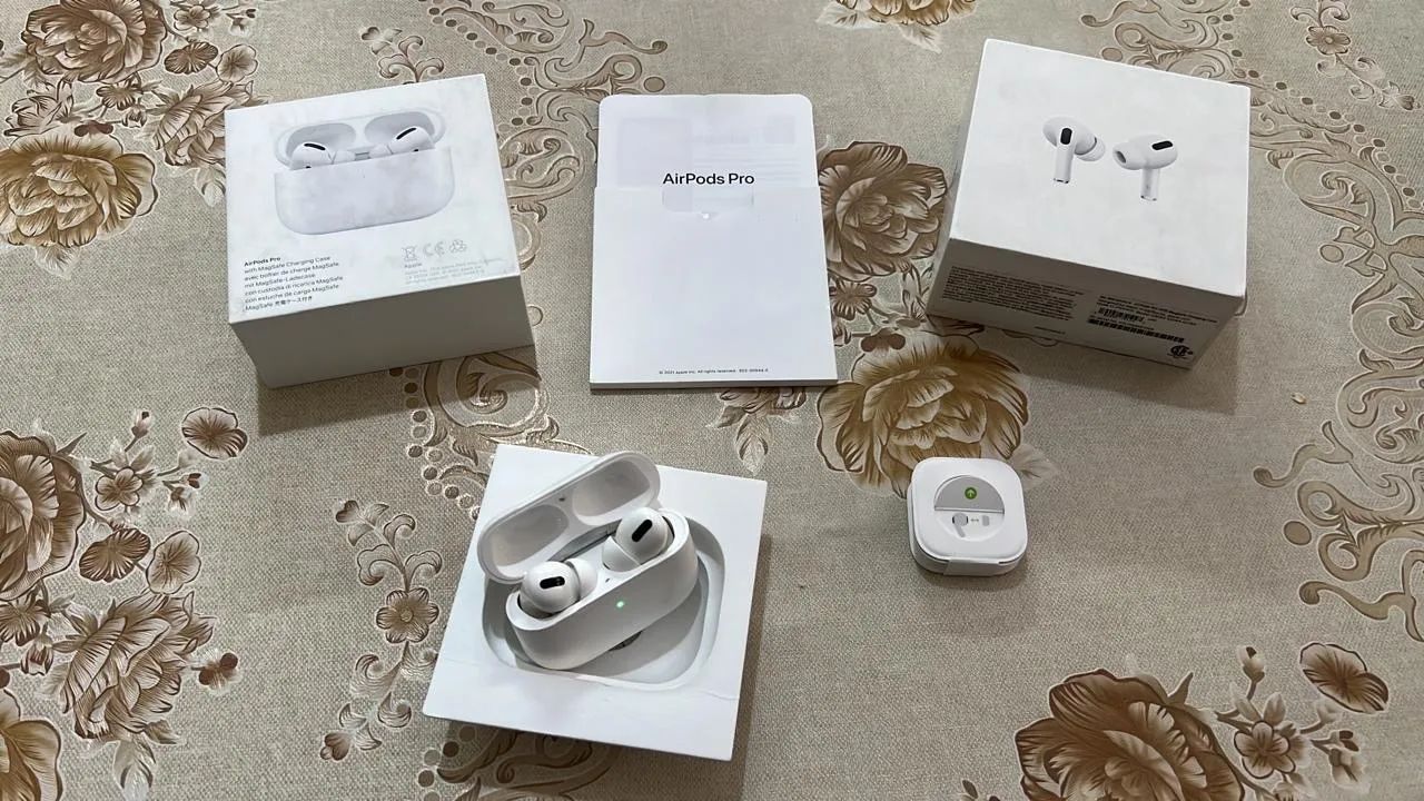 AIRPODS PRO 