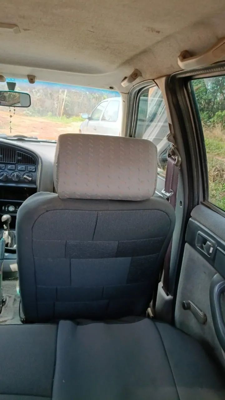 Volkswagen Pointer 1.8 / CLI 1995 - Foto 3