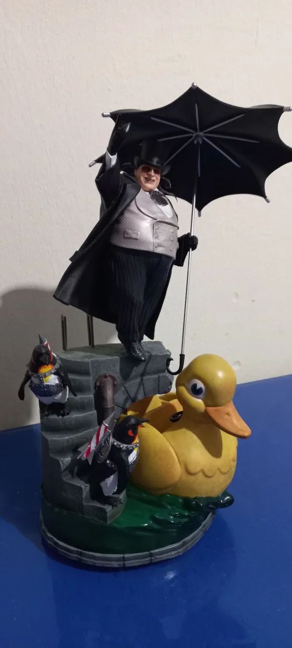 Vendo Pinguim da iron studio  - Foto 2