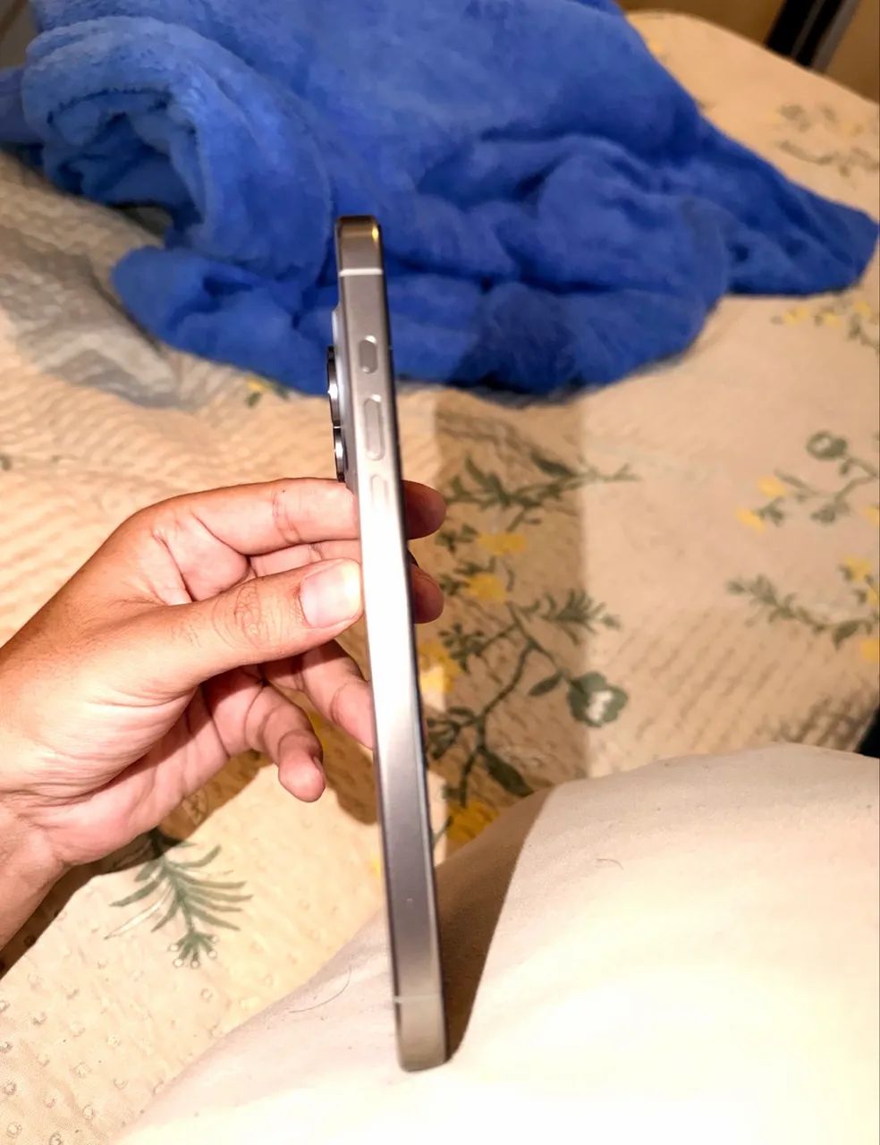 IPHONE 15 PRO MAX TITANIUM EM EXCELENTE ESTADO - Foto 4