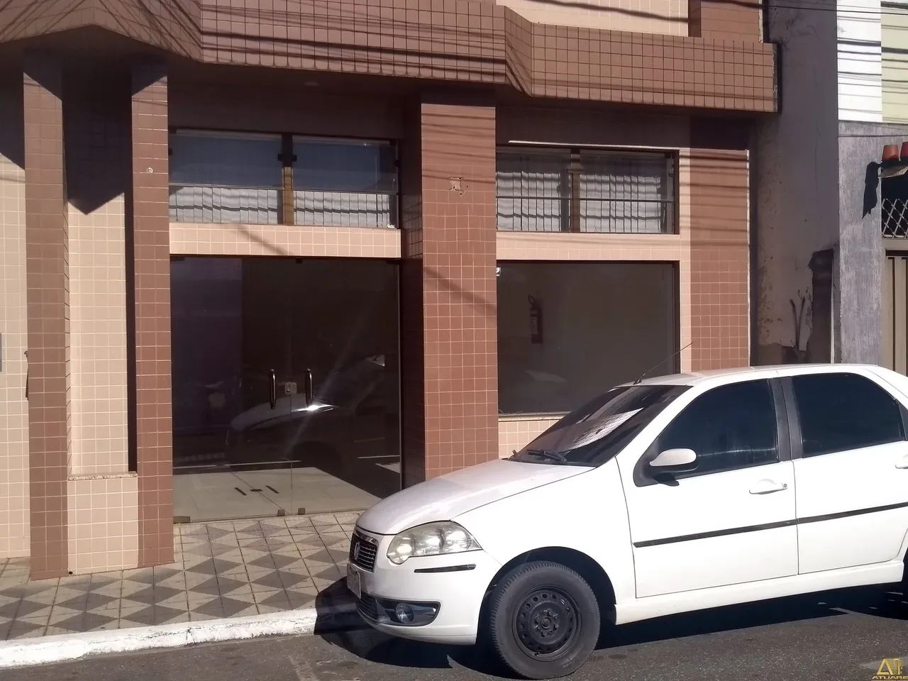 Ótimo ponto comercial no Centro de Pouso Alegre! Localizado em rua com alto fluxo de pesso