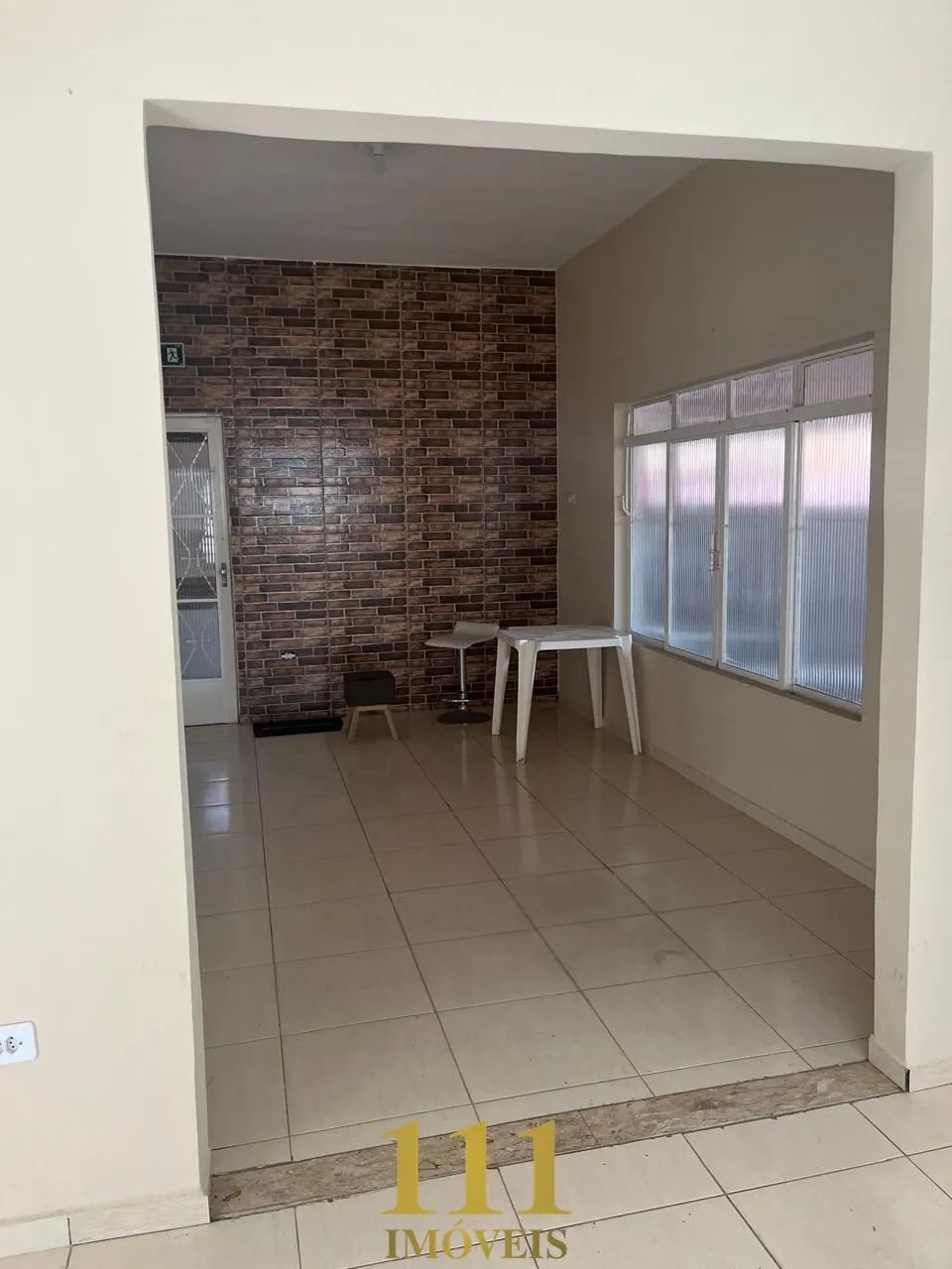 Casa Comercial Bosque dos Eucaliptos  Espaço, visibilidade e localização estrat - Foto 2