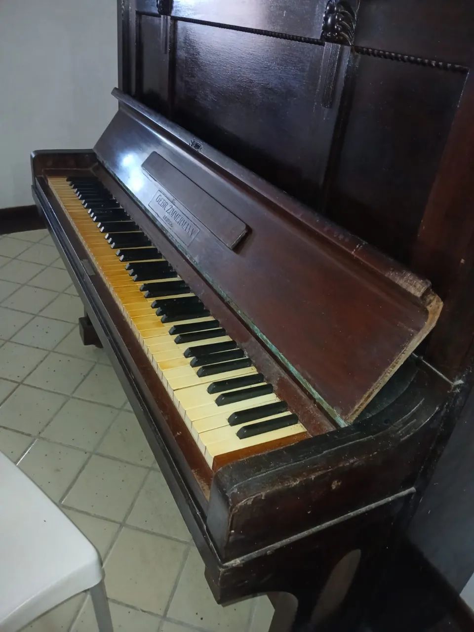 Piano Gebr. Zimmermann Vertical ou de Parede Funcionando    - Foto 3