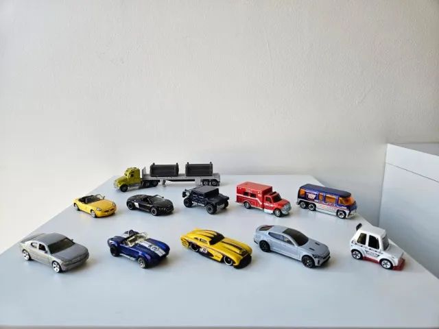 Coleção de carros Hotwheels e Matchbox - Foto 2