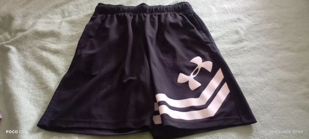 Bermuda UNDER ARMOUR  - Foto 3