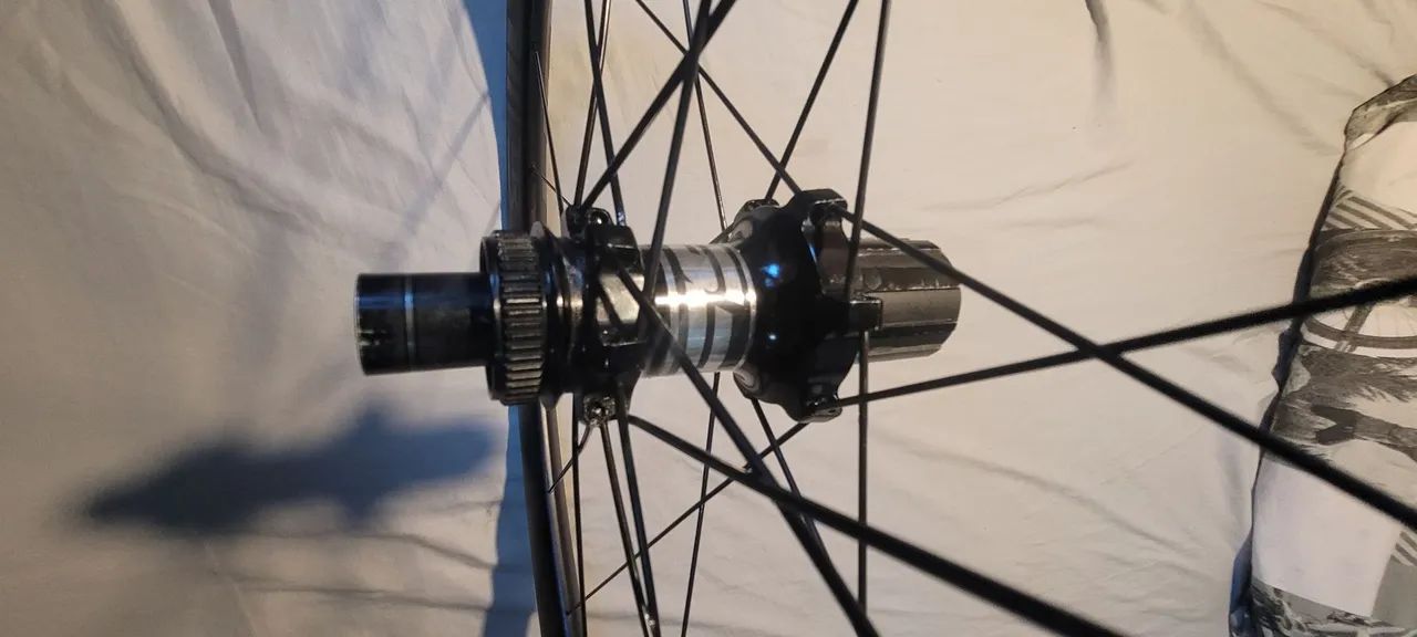Roda carbono hollowgram tr - Foto 3