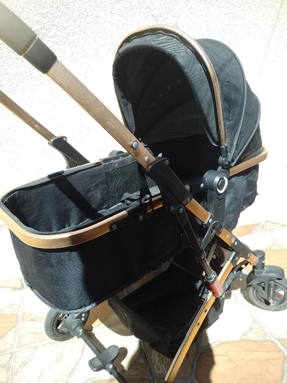 Carrinho Moisés + bebê conforto  - Foto 2