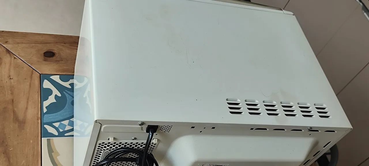 Vendo microondas Eletrolux - Foto 3