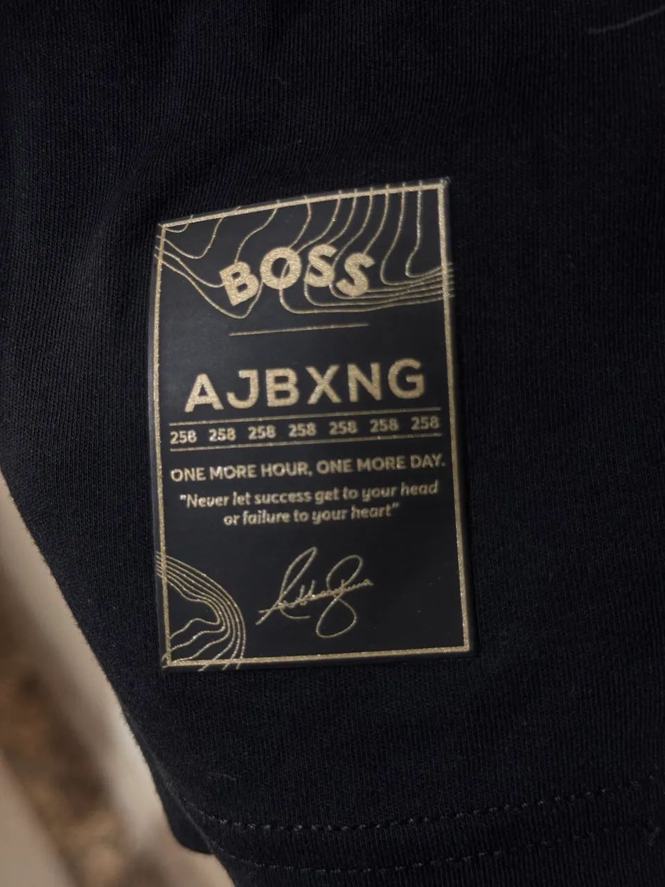 CAMISA BOSS EDIÇÃO LIMITADA ORIGINAL 3XL - Foto 2