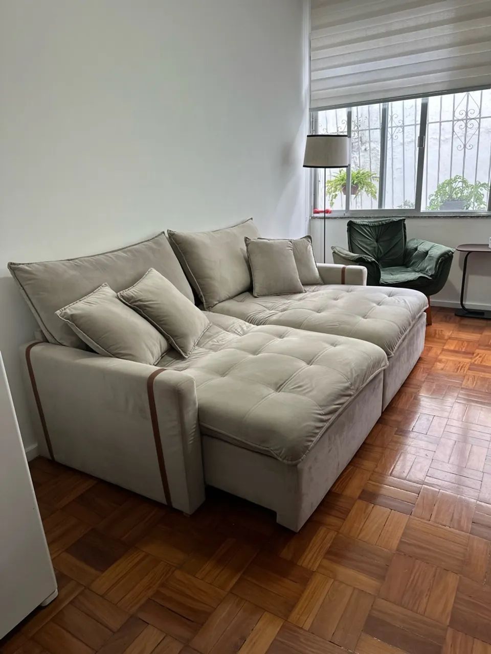 Vendo sofá retrátil ; seminovo 4 meses de uso  - Foto 5