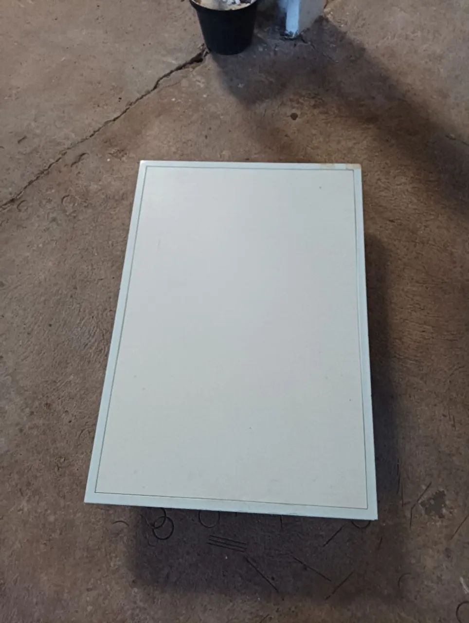 Base Metálica para Expositor ou Vitrine 85 X 58 cm - Resistente 