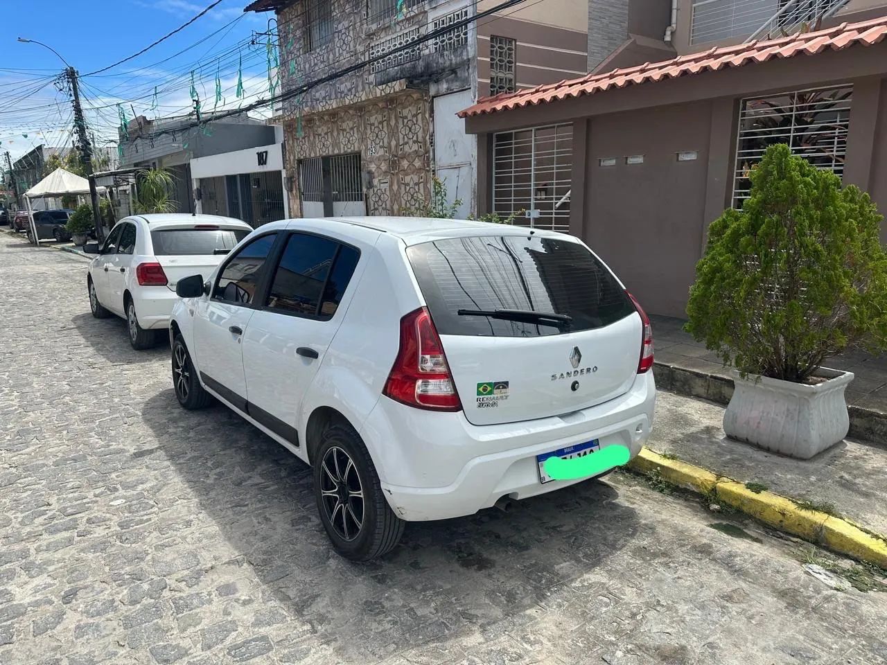 Renault Sandero AUTHENTIQUE HI-FLEX 1.0 16V 5P 2013