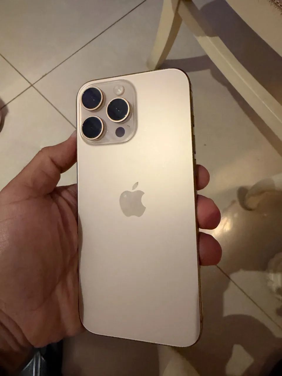 iPhone 16 pro max 256GB na cor Desert - Foto 2