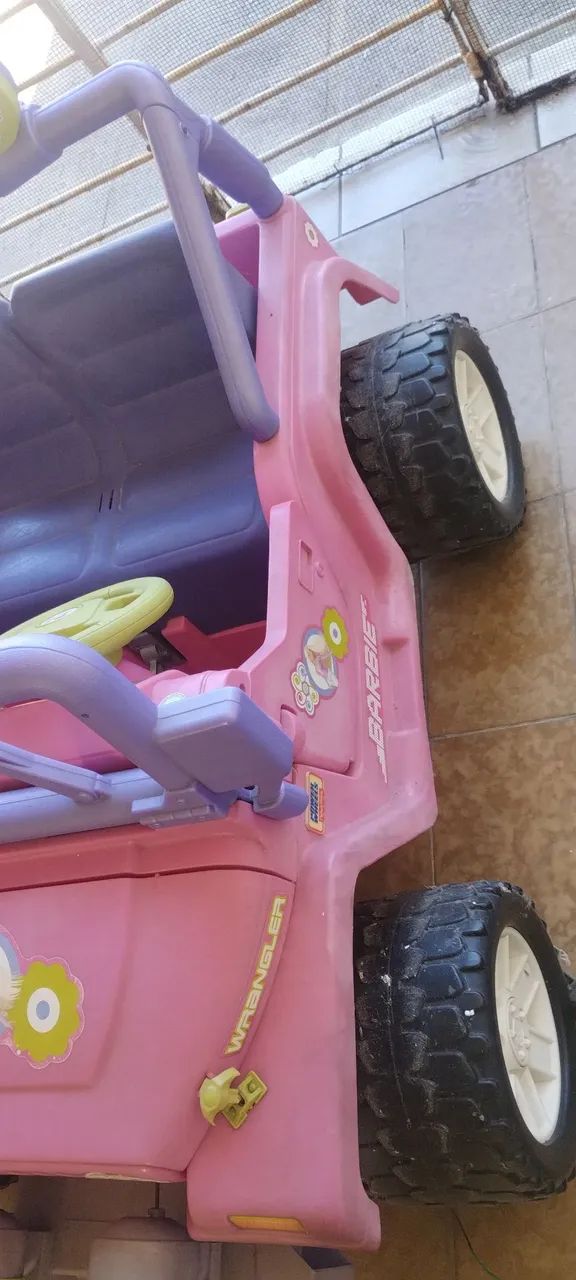 Jeep Wrangler Barbie infantil - Foto 5