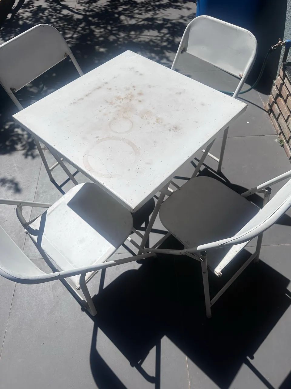 MESA DOBRÁVEL COM 4 Cadeira De Aço. 