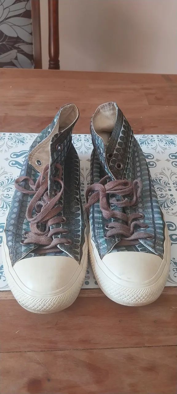 Tenis All Star velho