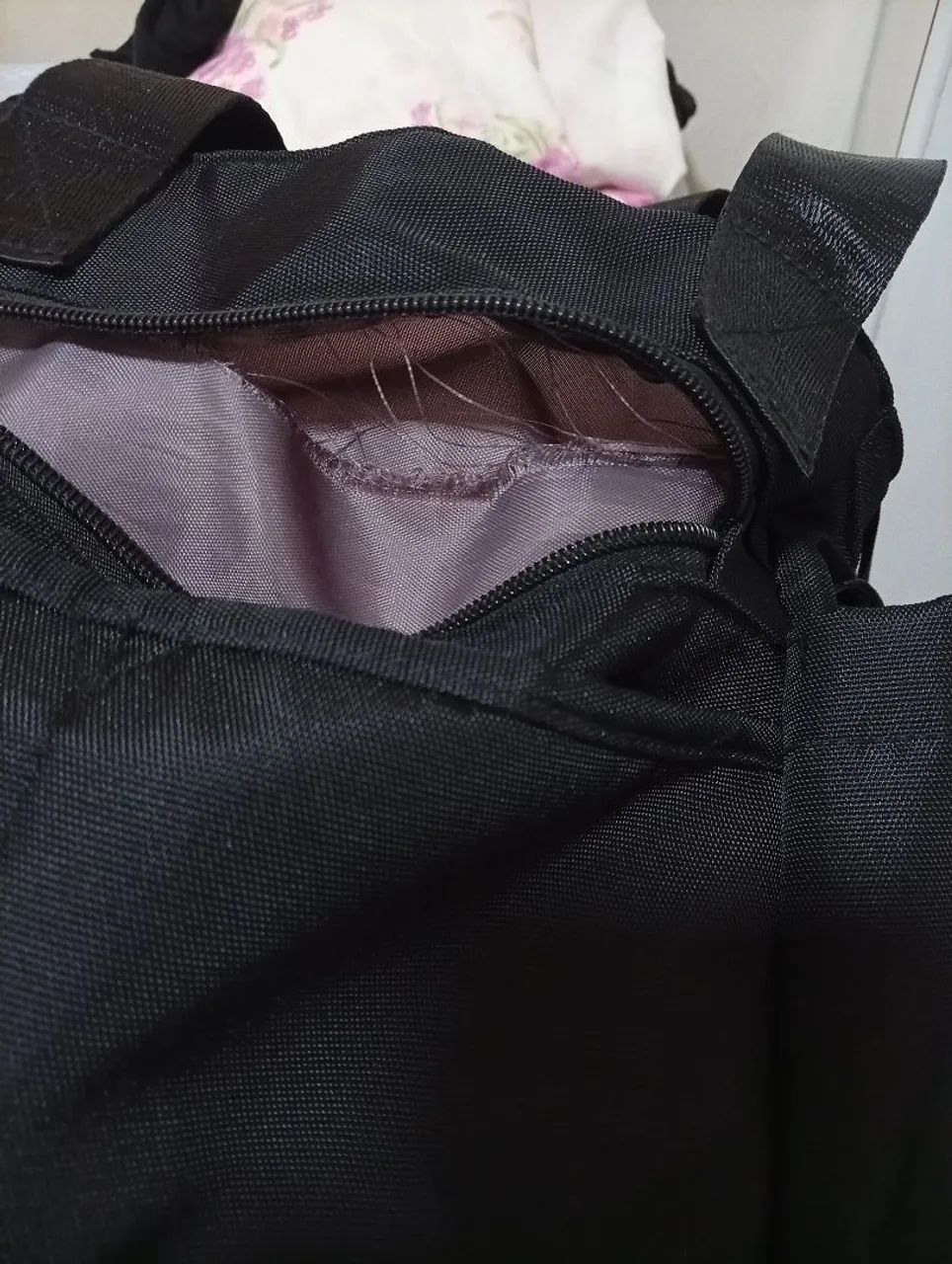 Bolsa preta nylon de ombro com alça regulável  - Foto 2