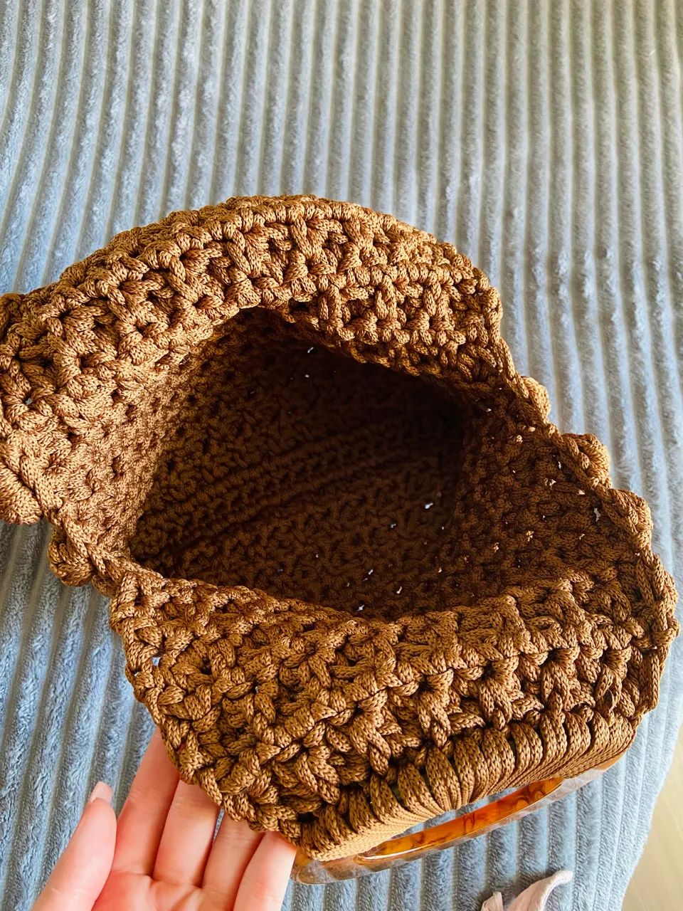 Bolsa de Crochê Marrom - Feita à Mão  - Foto 3