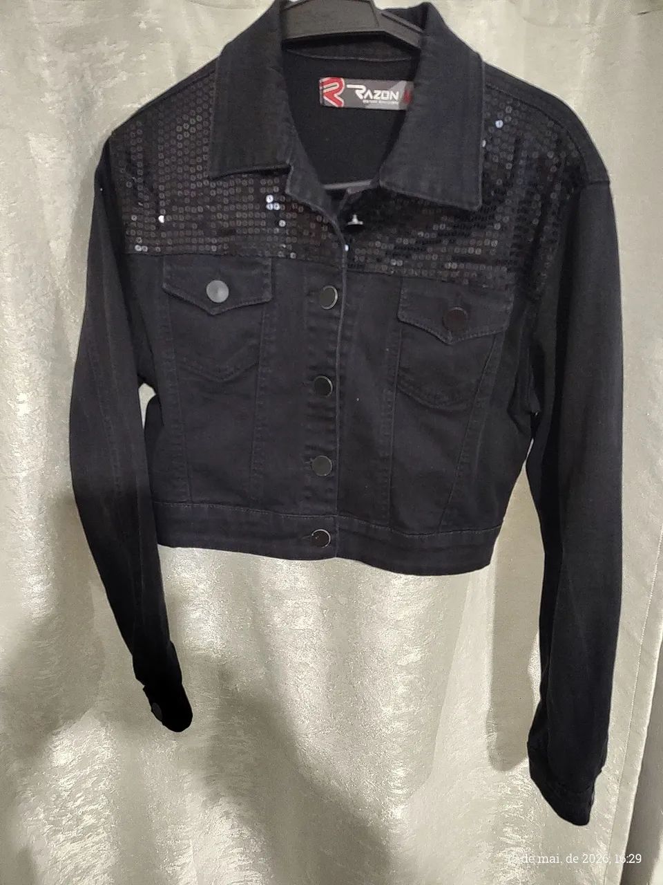 Jaqueta jeans preta da marca Razon Tam M